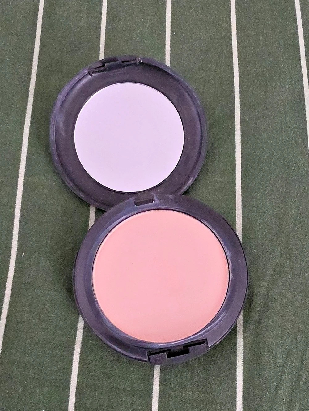 MAC Studio Fix Powder Plus Foundation NW10